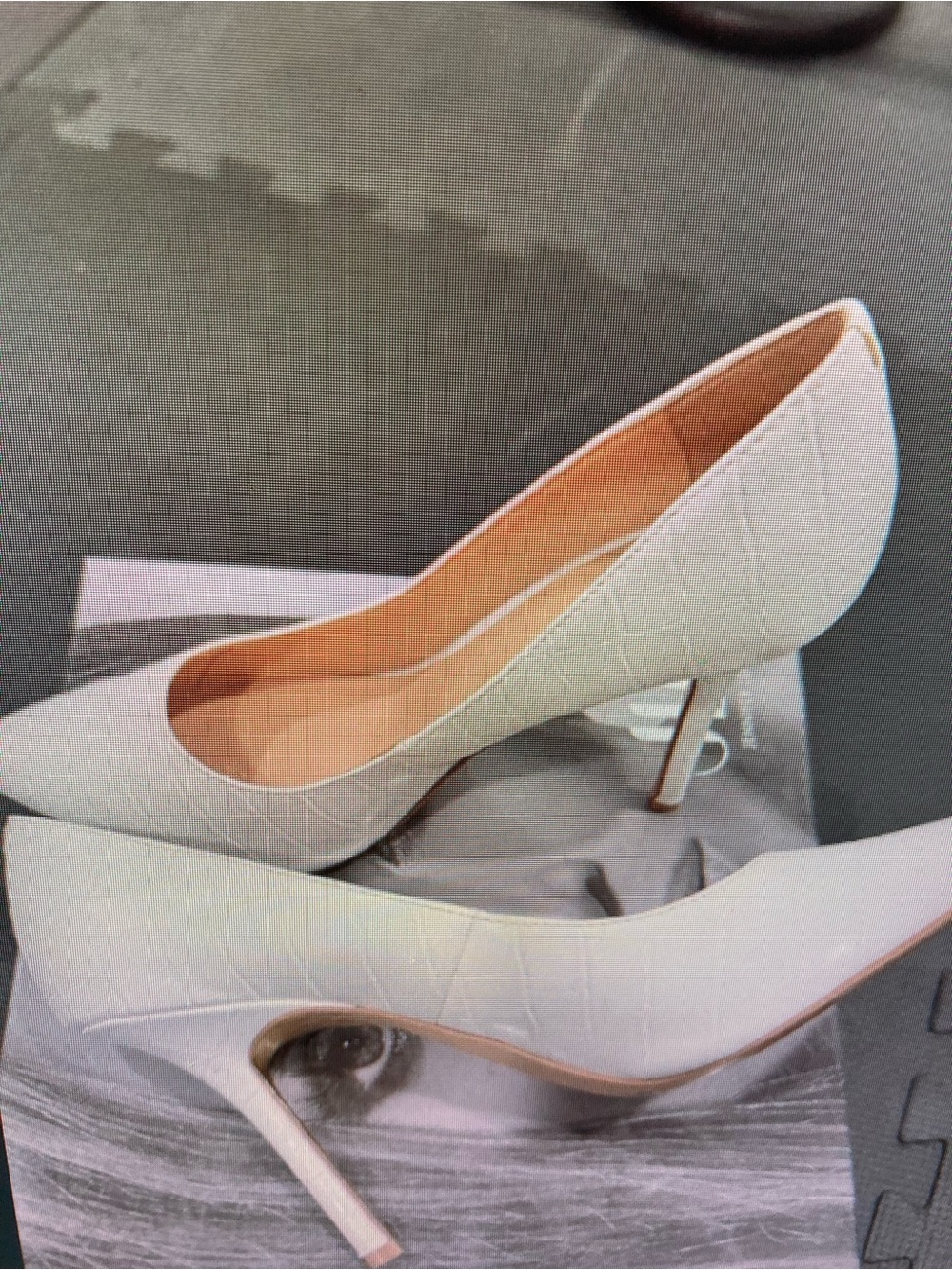Classic White Croc-Embossed Pointed Stiletto Heels